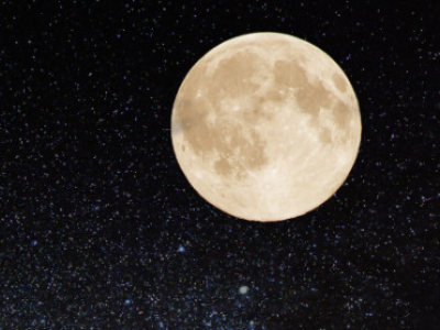 Comment la pleine lune peut influencer notre sommeil ?